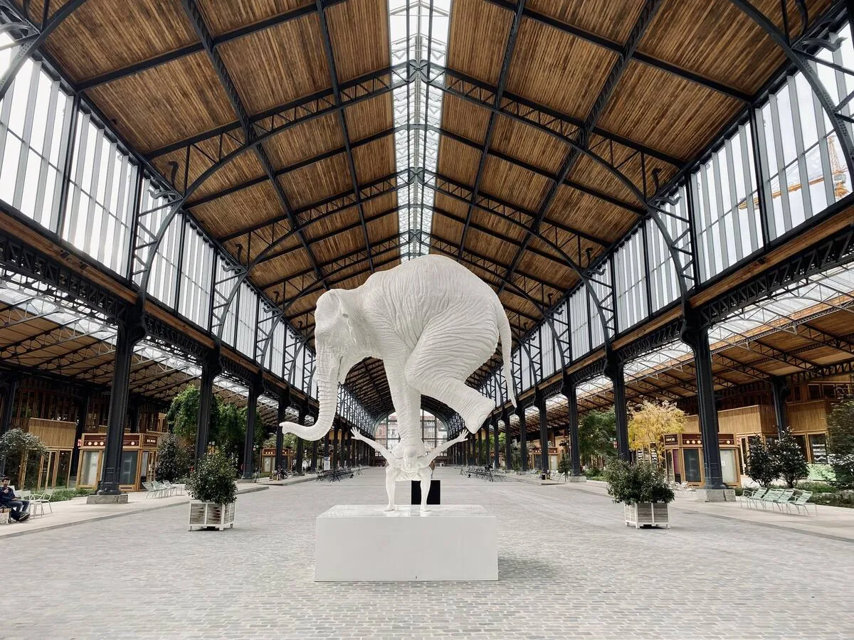 Gare de Schaerbeek — éléphant blanc